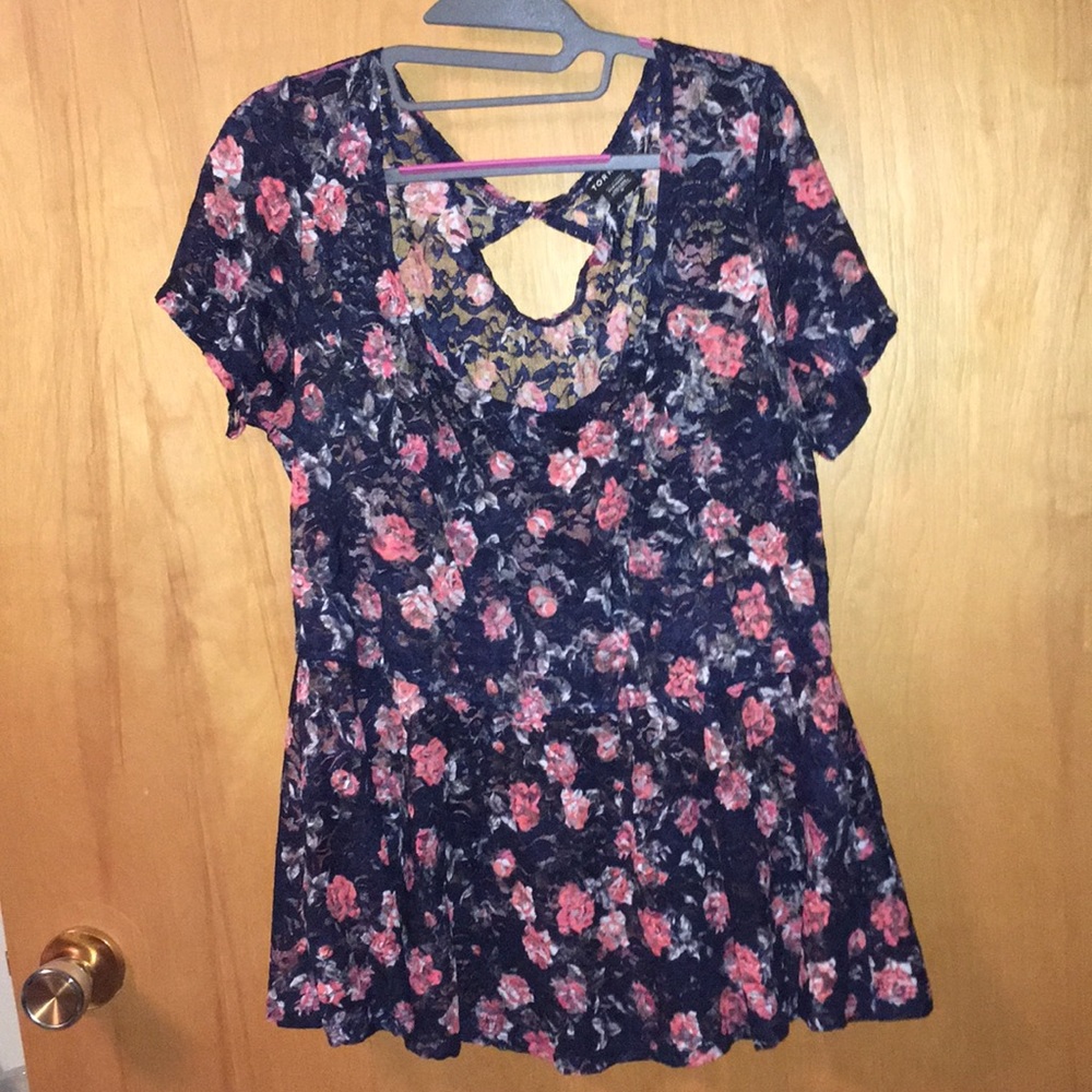 Floral lace peplum shirt